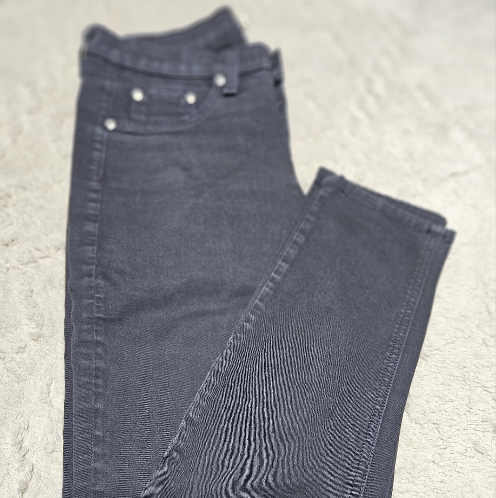 Rag & Bone Black Skinny Jeans with Sleek Fit